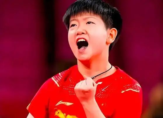 邓亚萍孙颖莎技术对比_女子乒乓球力量演变_乒乓球运动员邓亚萍的技术打法
